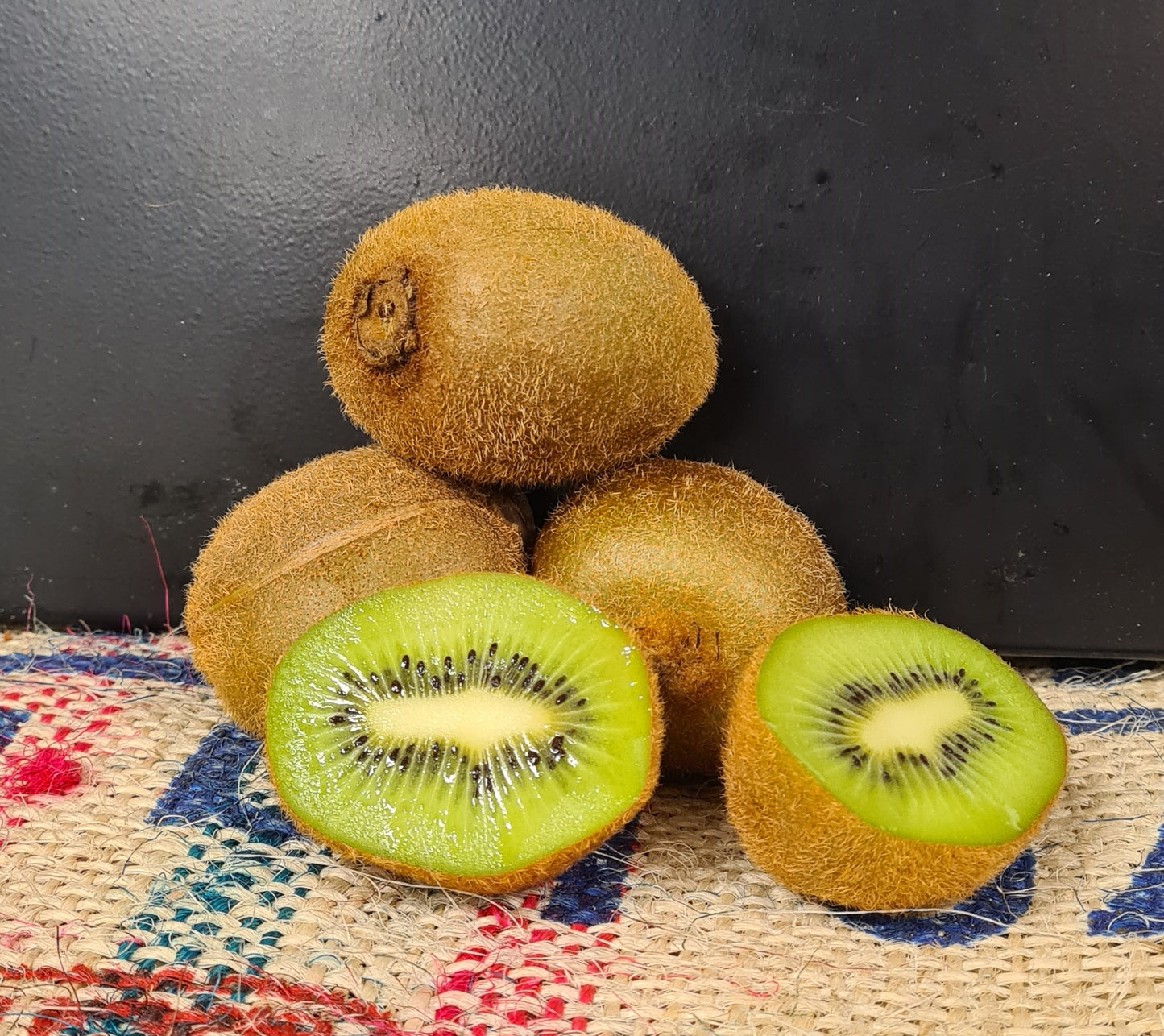 GREEN KIWIFRUIT