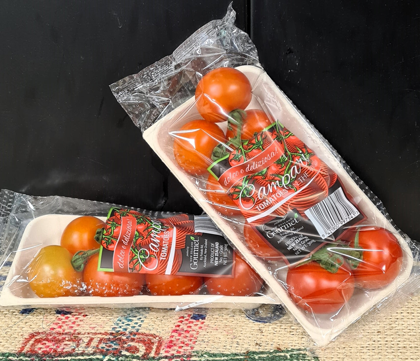 Fresh Tomatoes Vine Campari