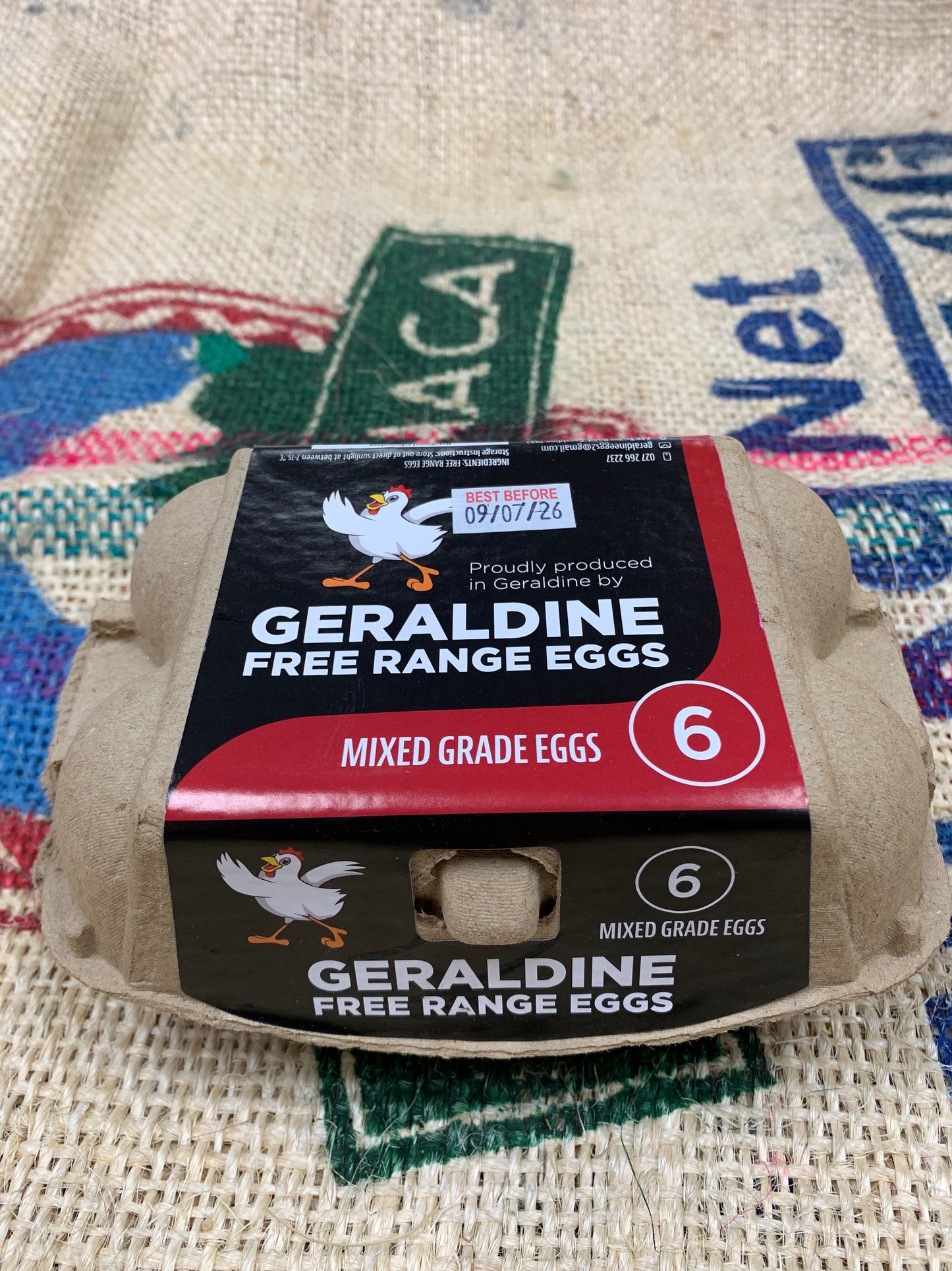 Geraldine free range eggs 6pk mixed grade